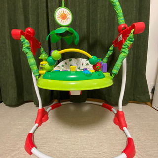 はらぺこあおむし　アクティビティジャンパルー