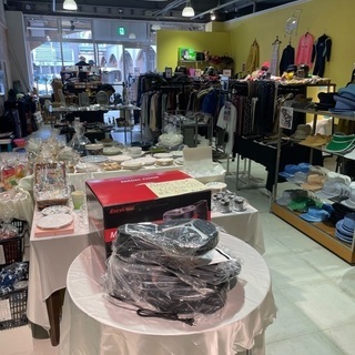 保護ネコの為のネット販売員急募‼️
