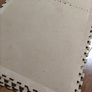 【無料】ジョイントマット　4枚の画像