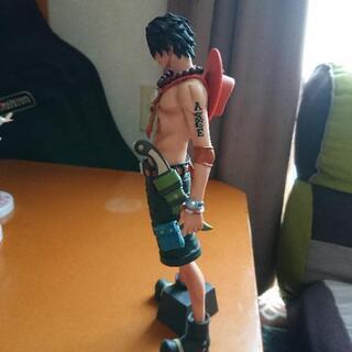 ワンピース エース ジャンボフィギュアの画像