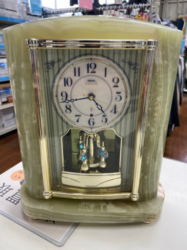 セイコー　オニキス電波置時計　参考価格55000円