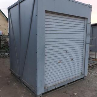 商談中大型物置小屋シャッター付き