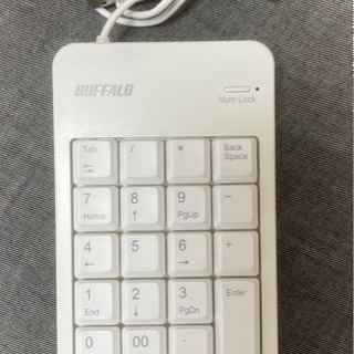 【100円】バッファローテンキー白
