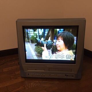 VHS・DVD再生機　（モニター一体型） ゲーム用等　プライベートな空間にいかがでしょうか？ 21型ブラウン管テレビビデオの画像
