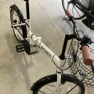 20インチカゴ付き折りたたみ自転車の画像