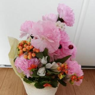 お値下げ致しました！造花ブーケ☆犬 フラワーアレンジメントの画像