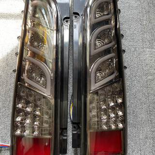 ハイエース　LEDテール