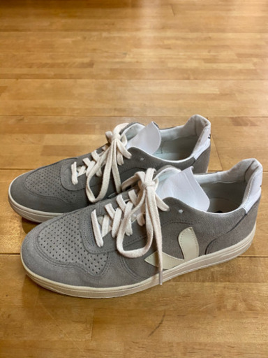 VEJAスニーカー売ります