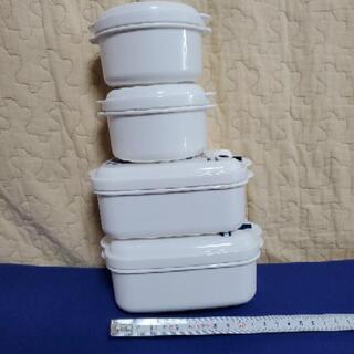 ピエールカルダン 4点セットの画像