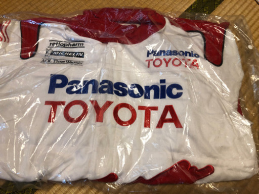 TOYOTAのF1レーサー風つなぎ