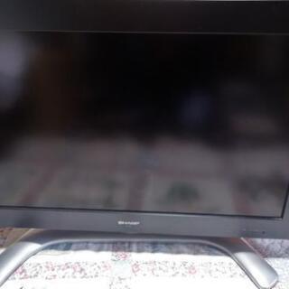 シャープ　AQUOS  32型液晶テレビ
