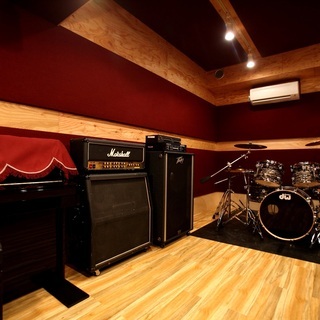 現役ミュージシャンによるマンツーマンドラムレッスン♪【ユニヴァ音楽教室】の画像