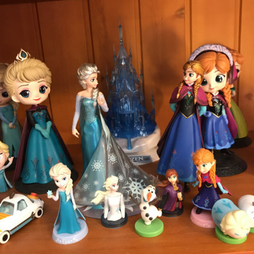 アナ雪　フュギュアもろもろセット
