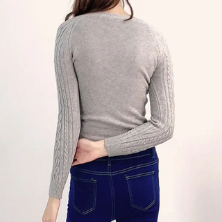 新品未使用　PREMINA　ケーブル編みデザインニット　グレーの画像