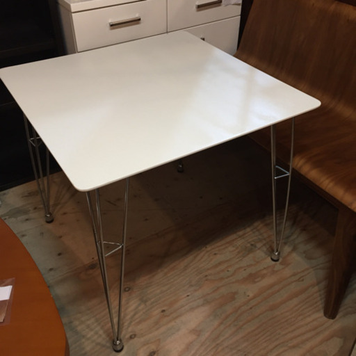 ★状態良好！★ ニトリ ダイニングテーブル 75×75㎝