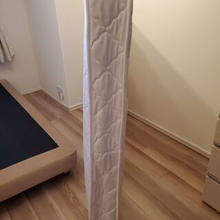 ダブルベッドの画像