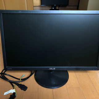 ゲーミングモニター　ASUS製　2018年　VP 228 綺麗です