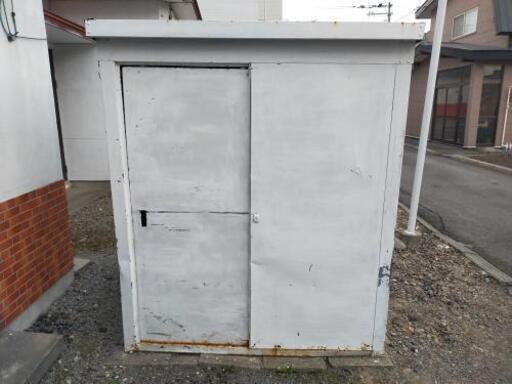 物置　2000円