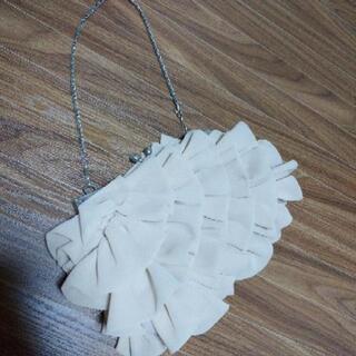 セカンドバッグにも☆