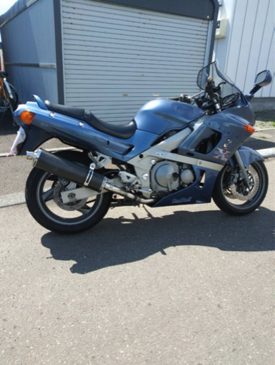 カワサキZZR400