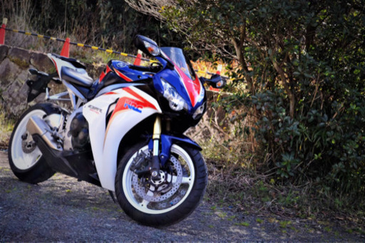 バイク HONDA CBR1000RR