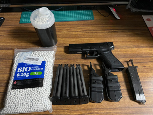 東京マルイ　ガスブローバックハンドガン　GLOCK18C