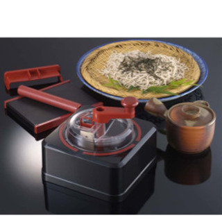 タカラトミー 社製家庭用本格そば打ち器 「そば打ち名人 」解説DVD付き【新品未開封】の画像