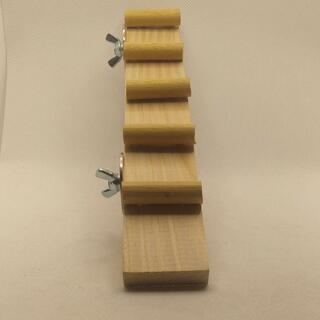 階段止まり木（天然木：22.5cm）（TOY-13-001)の画像