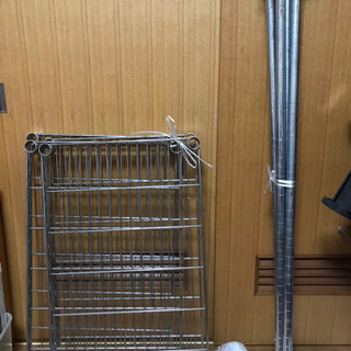 キャスター付きラック（受取り予定者決まりました）