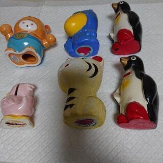 貯金箱、色々の画像