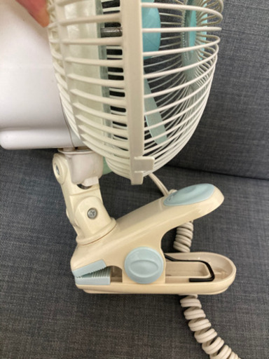 クリップ式　小型扇風機