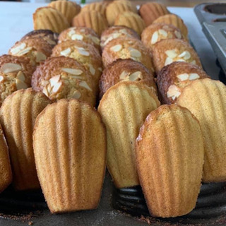 家庭でも簡単に美味しく作れる本格派のマドレーヌをお教えいたしますの画像