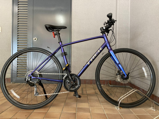 TREK(トレック) FX3 Disk 2021年モデル【走行50km以下】