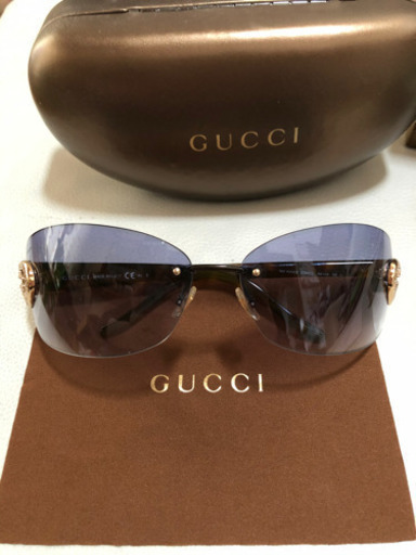 GUCCI サングラス インターロッキング ハートロゴ