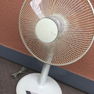扇風機サンヨー　涼しい夏を！