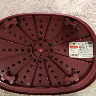 【新品】ペットベッド　暗めな赤の画像