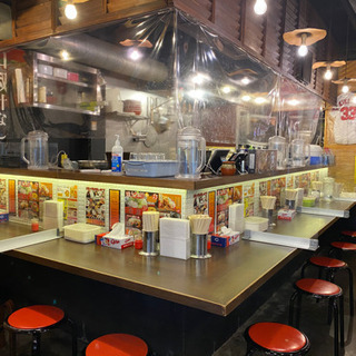 ばくだん屋で正社員募集！店長候補で早めの昇給もあり！の画像