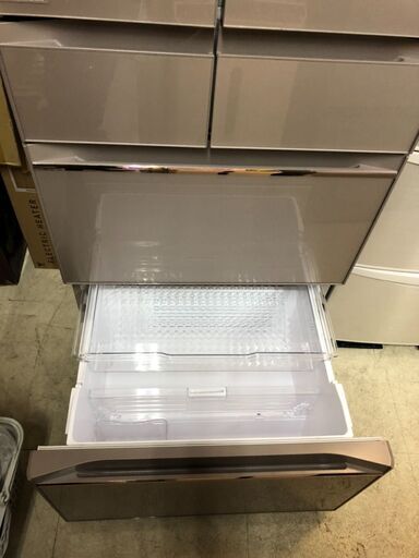 ☆中古 激安！！ ¥89,800！！ HITACHI 日立　５ドア　ノンフロン冷凍冷蔵庫　真空チルド付き！　520L　2018年製　幅