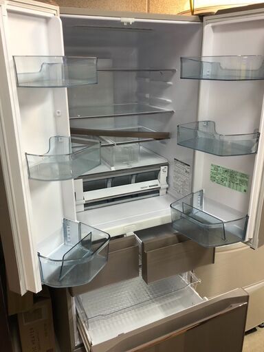 ☆中古 激安！！ ¥89,800！！ HITACHI 日立　５ドア　ノンフロン冷凍冷蔵庫　真空チルド付き！　520L　2018年製　幅