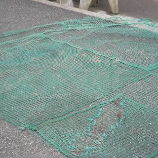 ☆中古品 ネット 約15ｍ30㎝ｘ27ｍ20㎝ ゴルフ イノシシ 農業などに！！☆