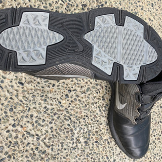 ナイキゴルフシューズ　スパイクレスの画像