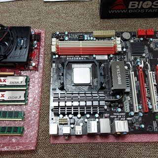 CPU、マザーボート、メモリ、グラフィックカードのセット