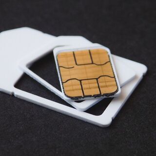 国内用データ専用SIMカード2種類の在庫あり