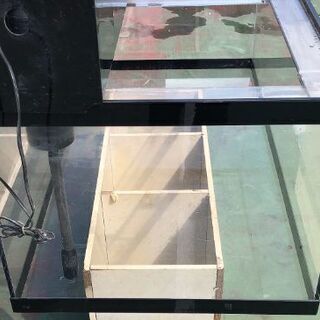 中古　大型アクリル水槽の画像