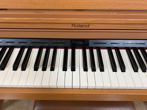 Roland電子ピアノHP504