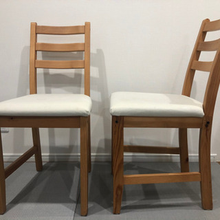 2人用ダイニングテーブルセットの画像