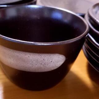 ★お譲り先決定しました：引き取り限定でお譲りします　和皿13点の画像