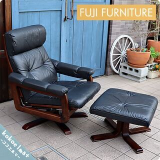 FUJI FURNITURE(冨士ファニチア) のビンテージ 本革パーソナルチェアー&オットマン。リクライニング機能付きのシングルソファ。レトロな北欧スタイルのイージーチェアーはシアタールームなどに♪