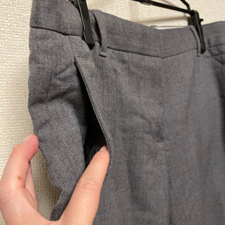 GAP スラックス テーパードパンツの画像