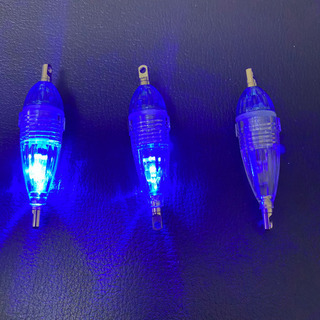 #釣具#LED水中集魚灯#電池付き#約6cm#新品#青色×3個の画像